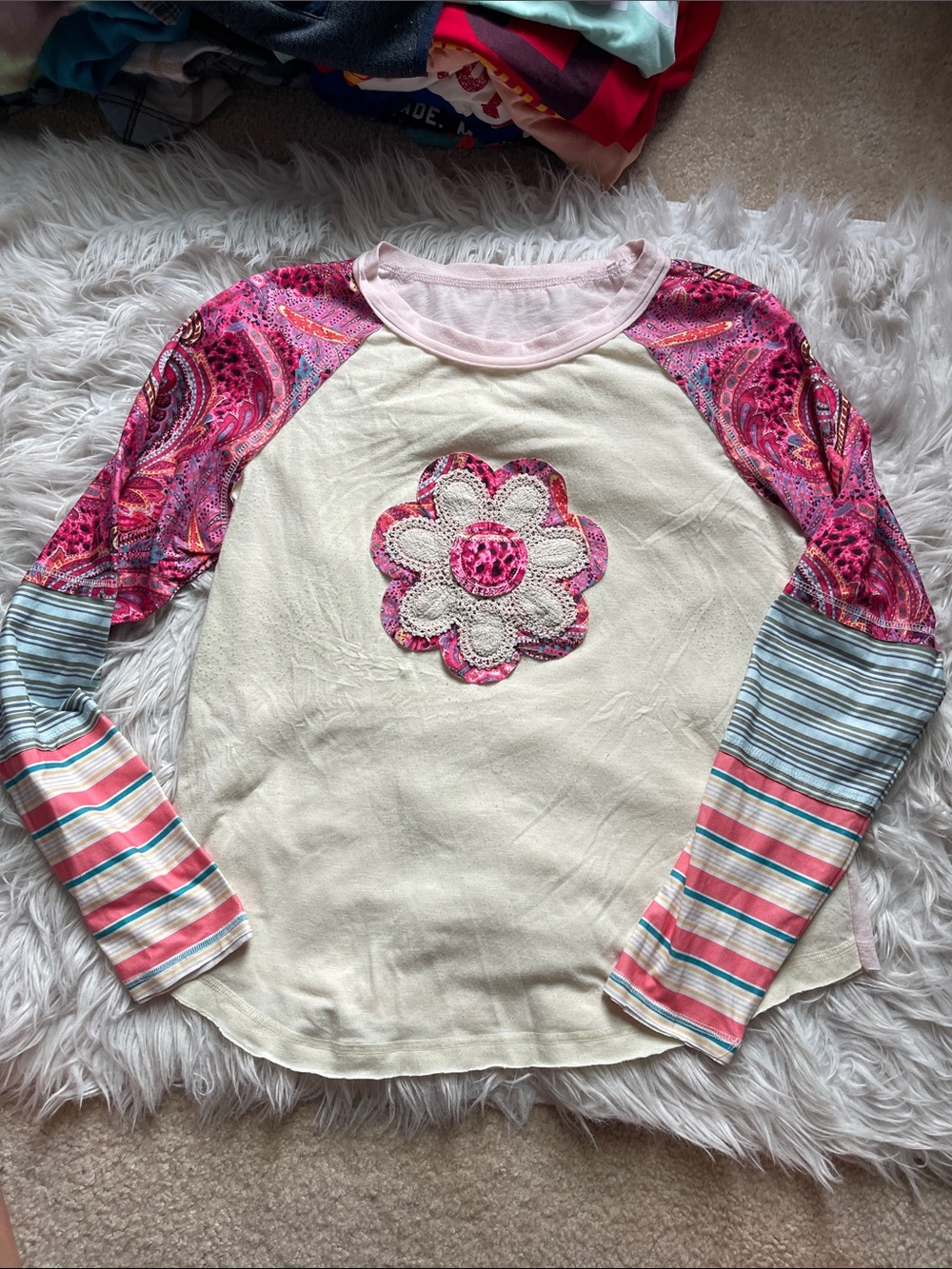 Boho Floral Appliqué Raglan Tee - Cream & Pink